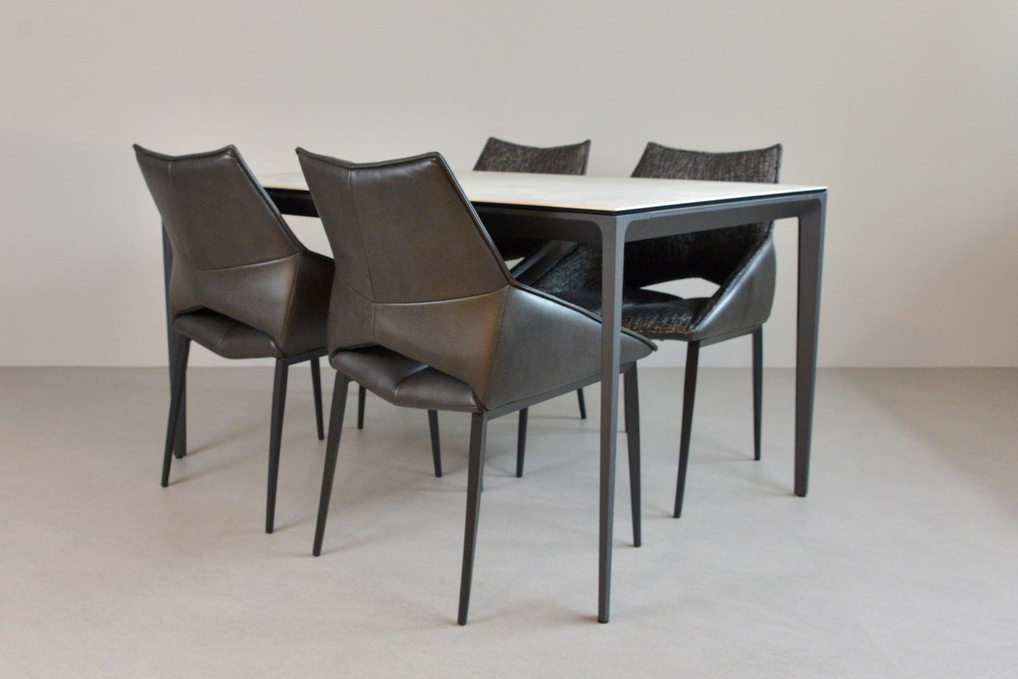 TEダイニングテーブル