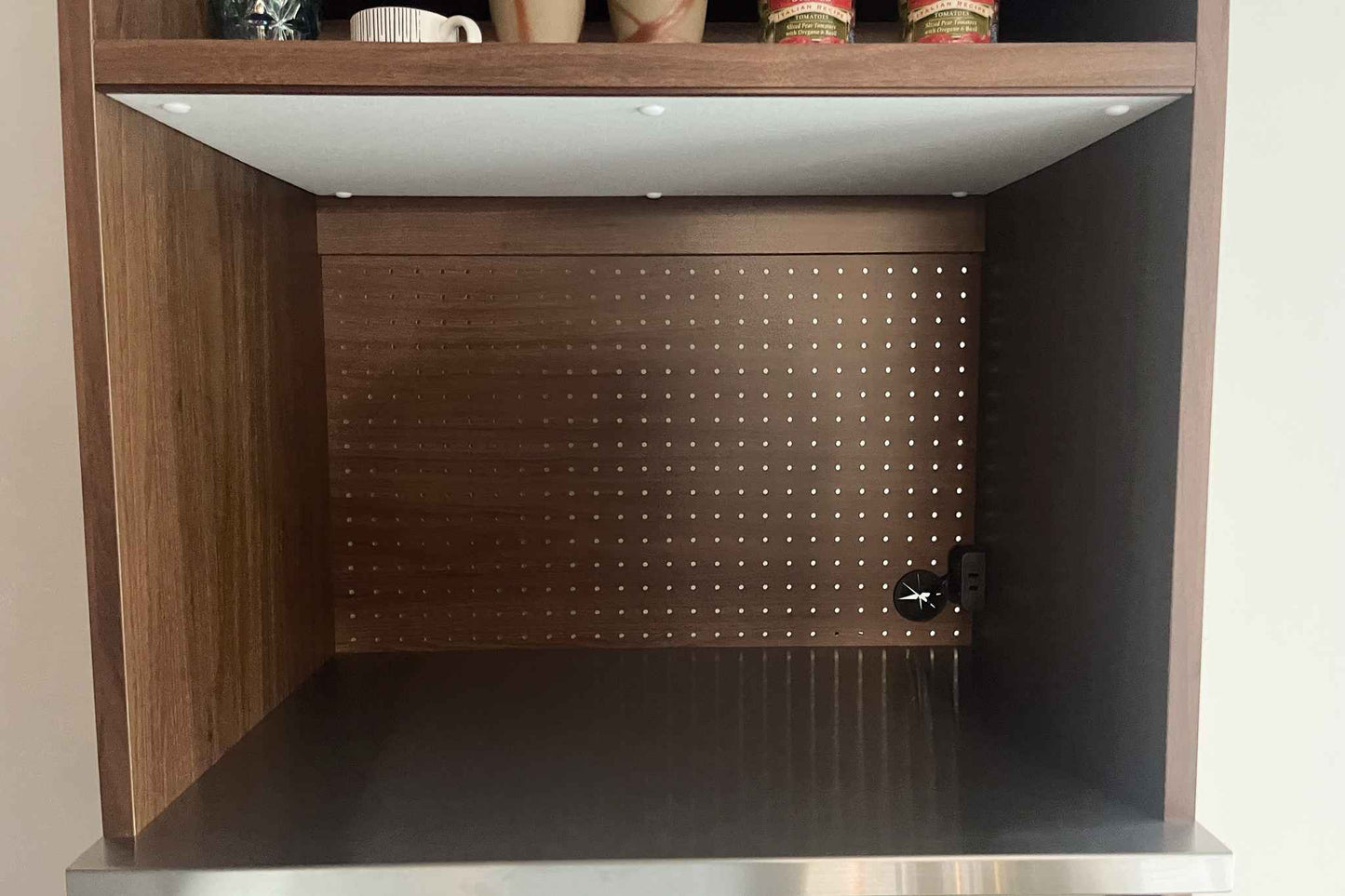 OWL(オウル)カップボード コンセント