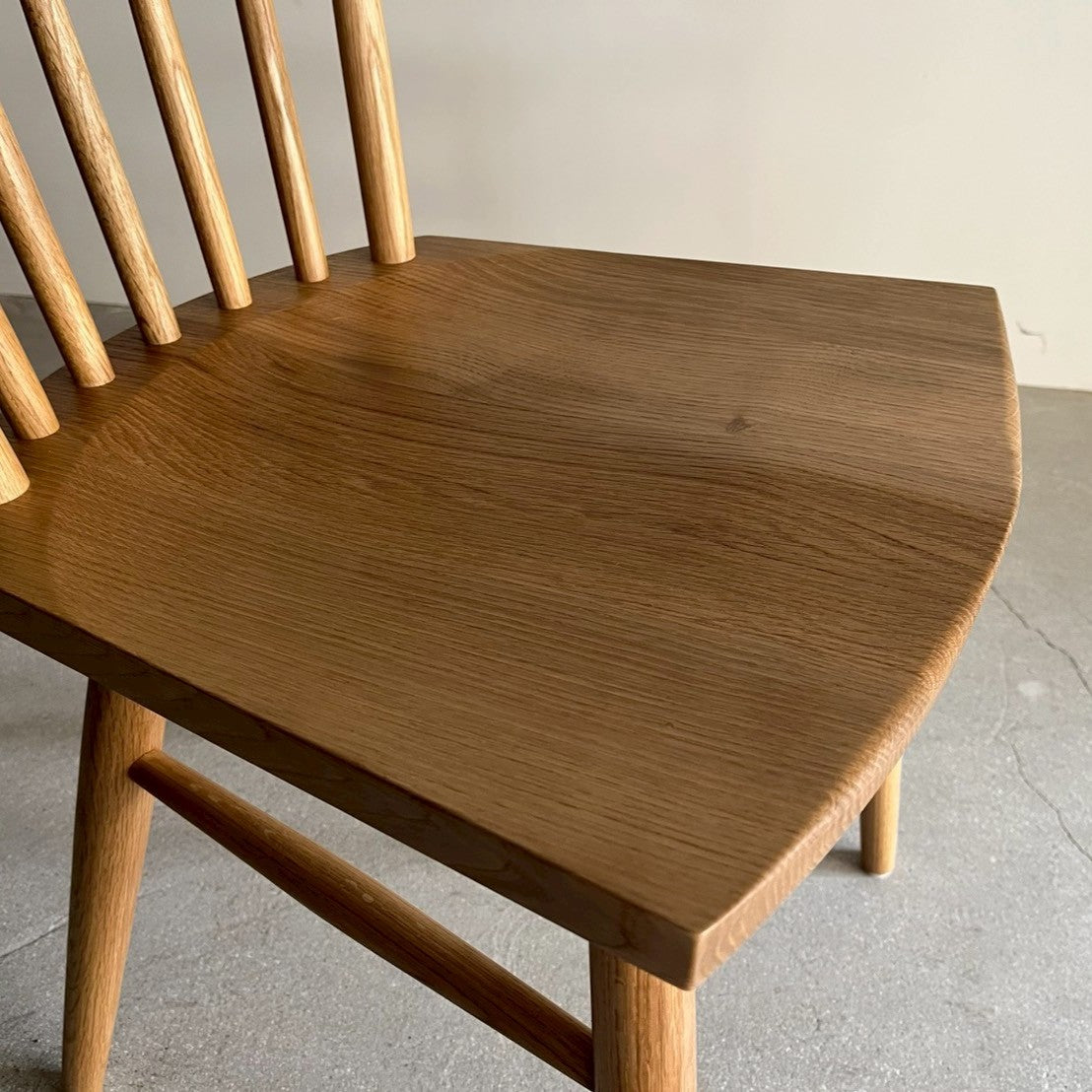 エドワードチェア(オーク・座面のアップ)