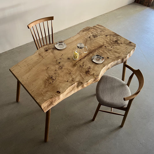 ポプラ一枚板 ダイニングテーブルとしての使用イメージ