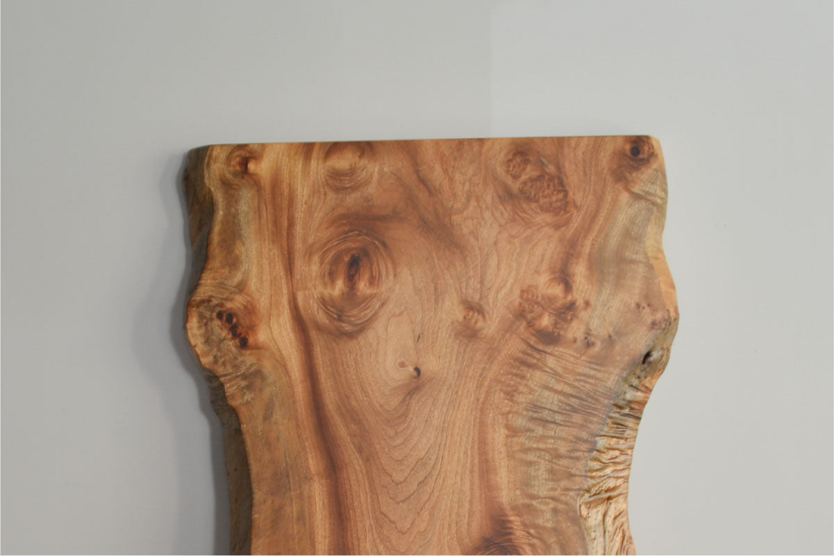 楠一枚板のアップ