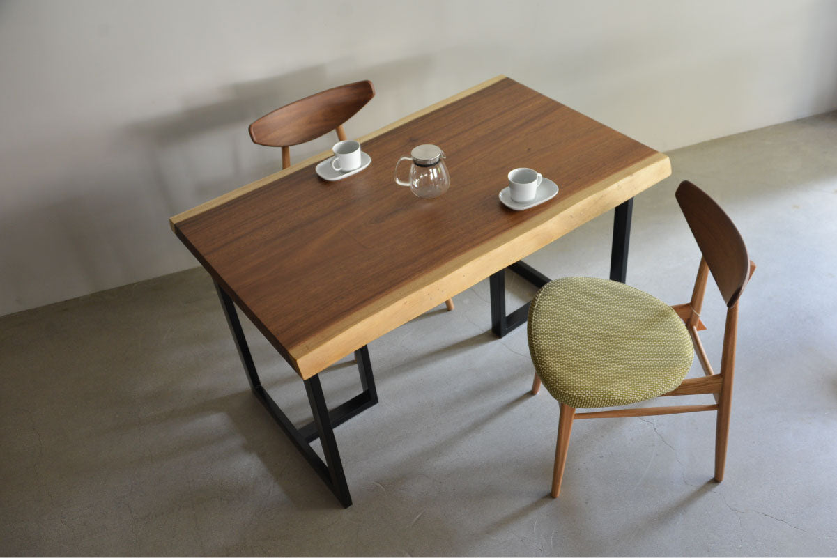 モンキーポッド一枚板（上から）