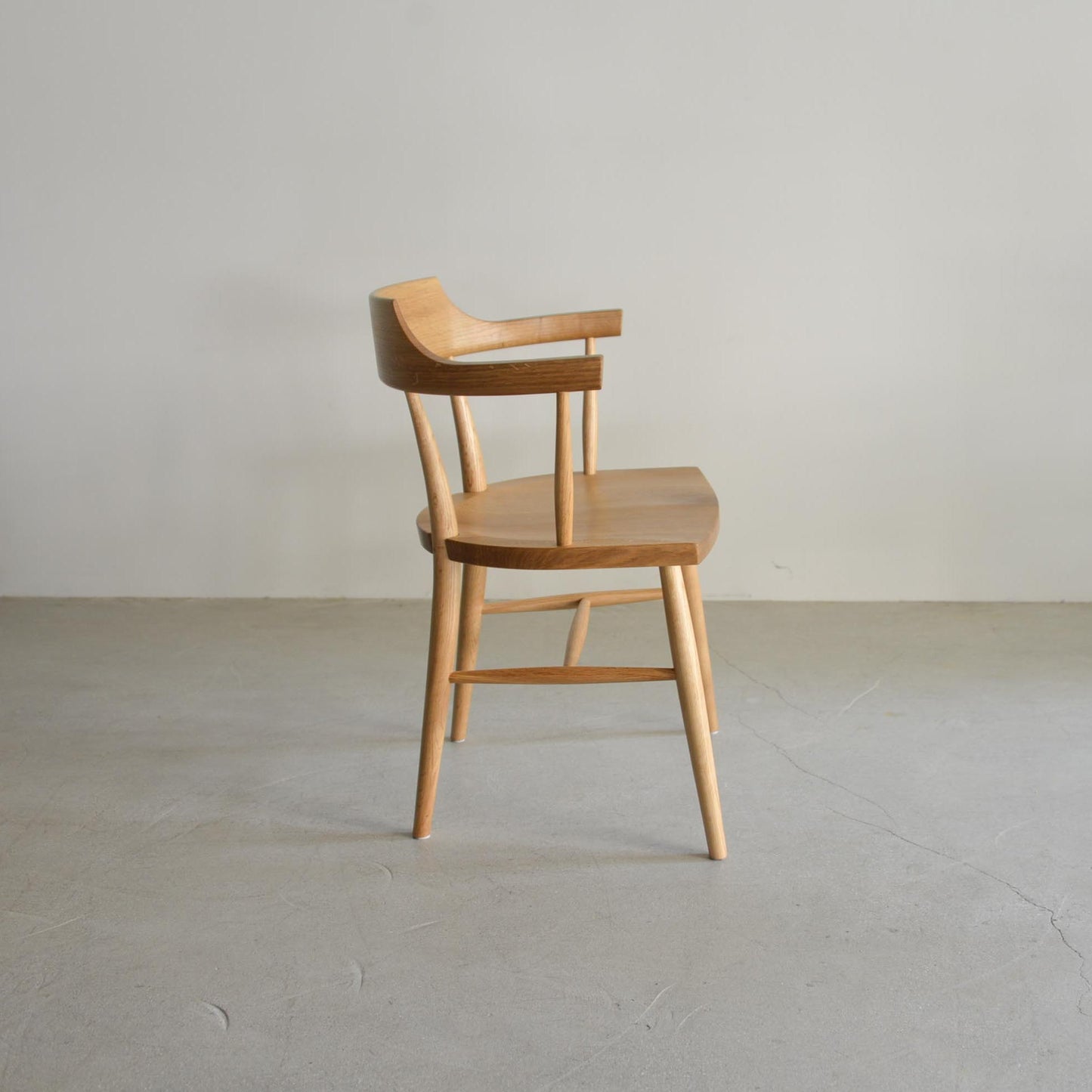 キャップチェア（側面から）