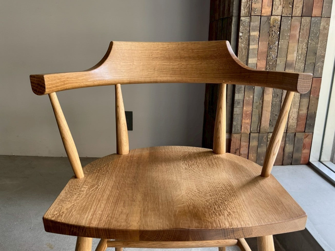 キャップチェア（背もたれのアップ）