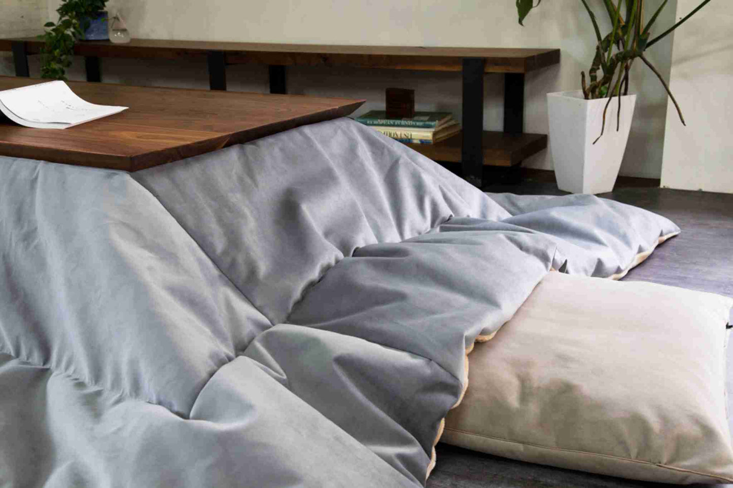 GAMZA コタツ布団（シーン）