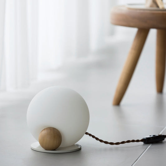 キエトアテーブルライト　消灯時