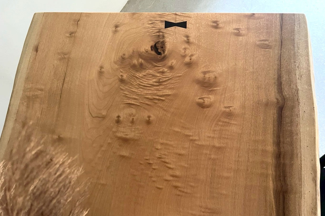 マートル一枚板59728（天板のアップ）