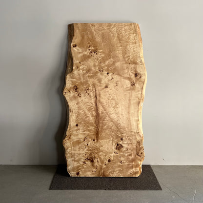 ポプラ一枚板　正面からの写真