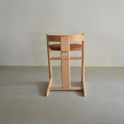 プレディクトチェア（背面から）