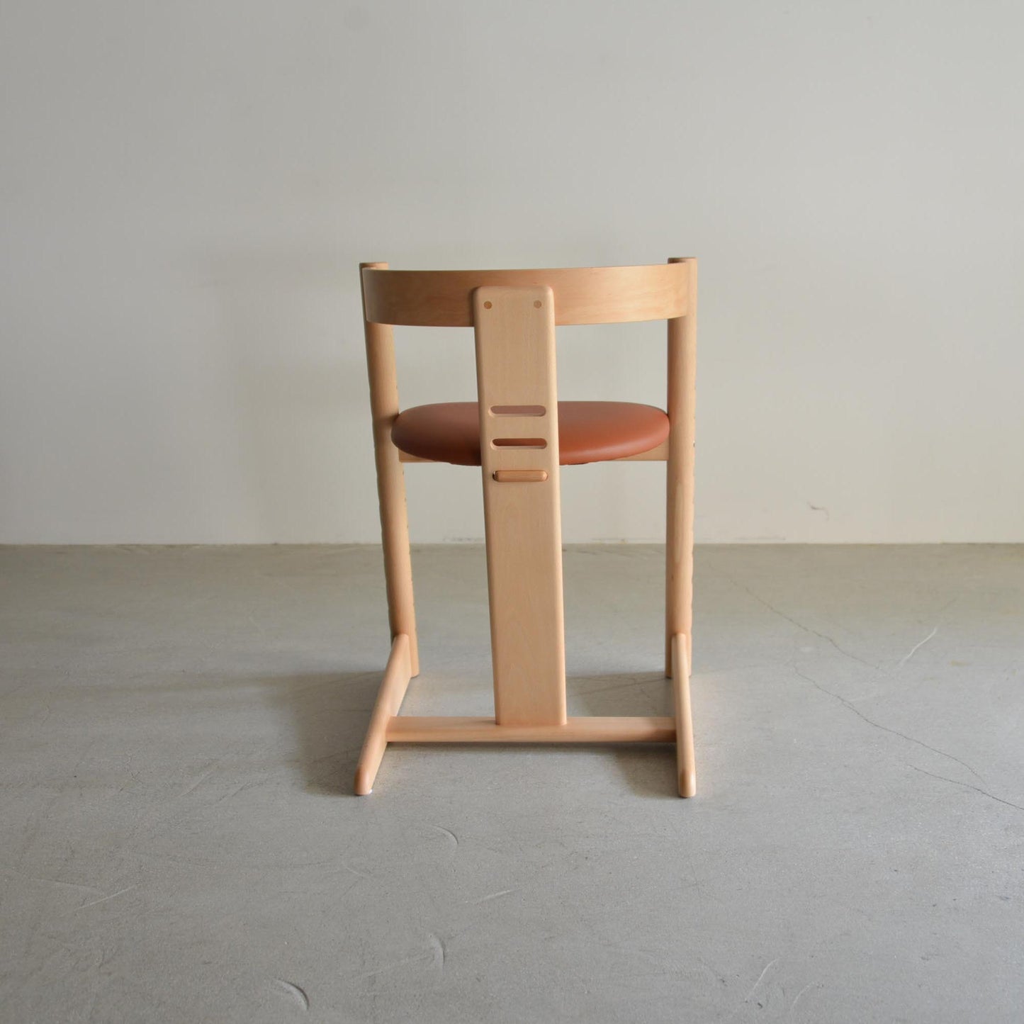 プレディクトチェア（背面から）