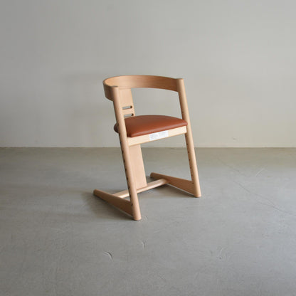 プレディクトチェア（正面から）