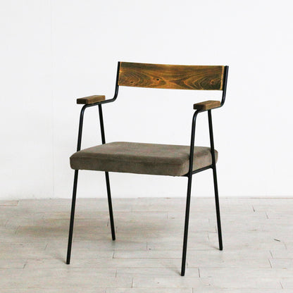 ラズルチェア02　（木部ヒノキ、張地コーデュロイカーキ）