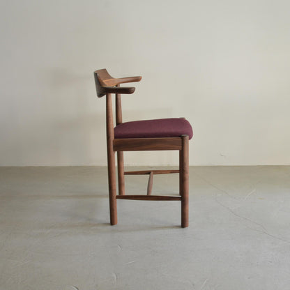 シズクルチェア（ウォールナット・側面）