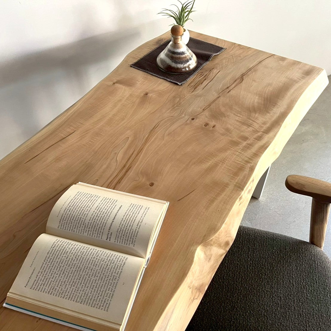 栃一枚板59498（天板のアップ）