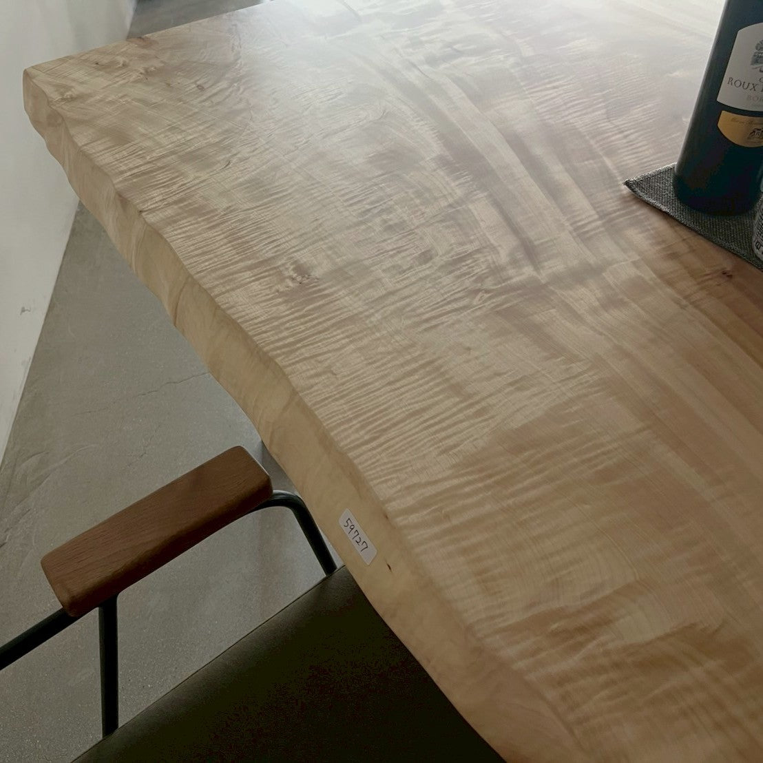 栃一枚板59727（天板のアップ）