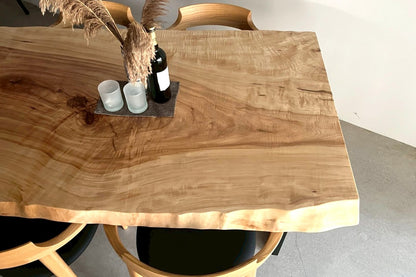 栃一枚板59727（天板のアップ）