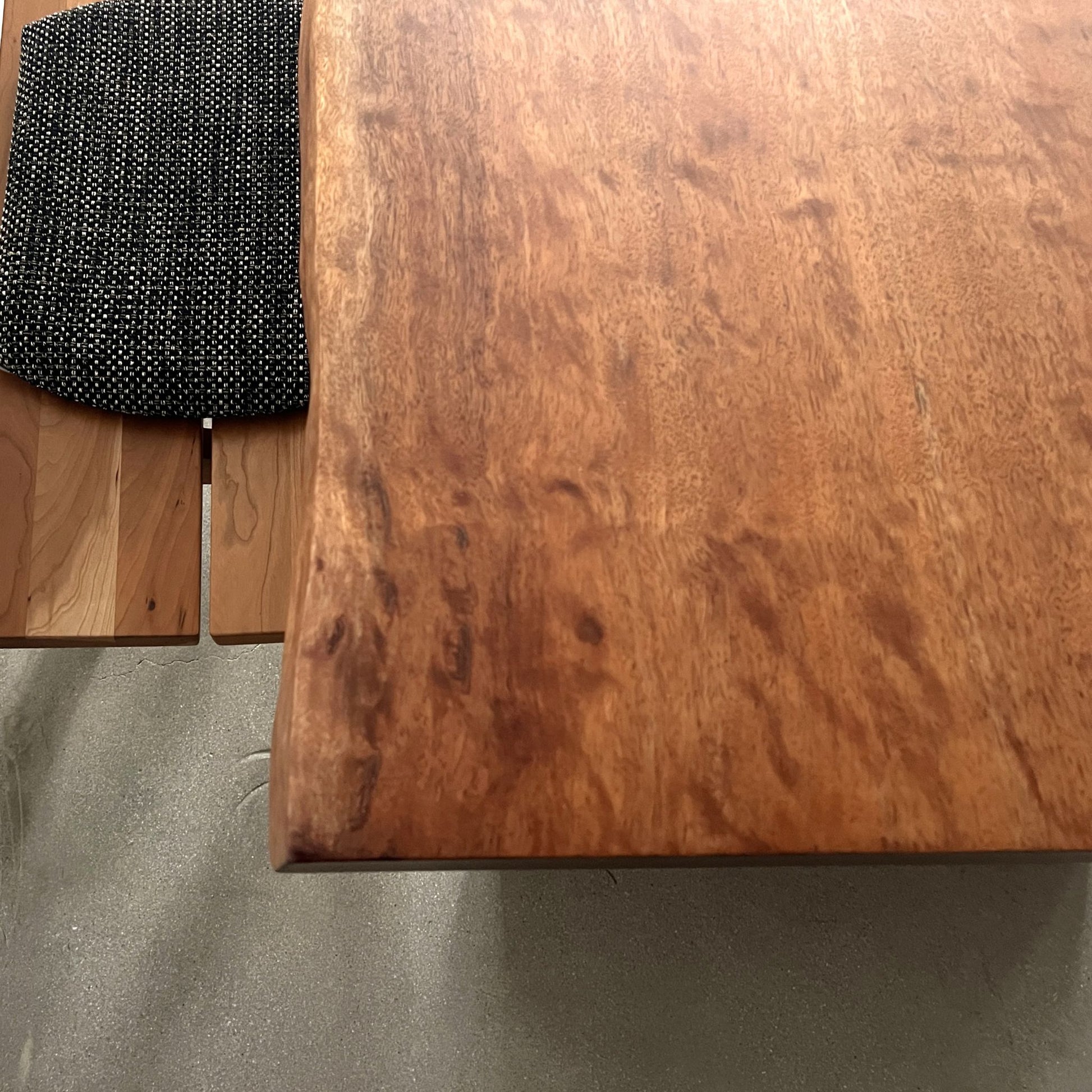 タウン52045　木目のアップ