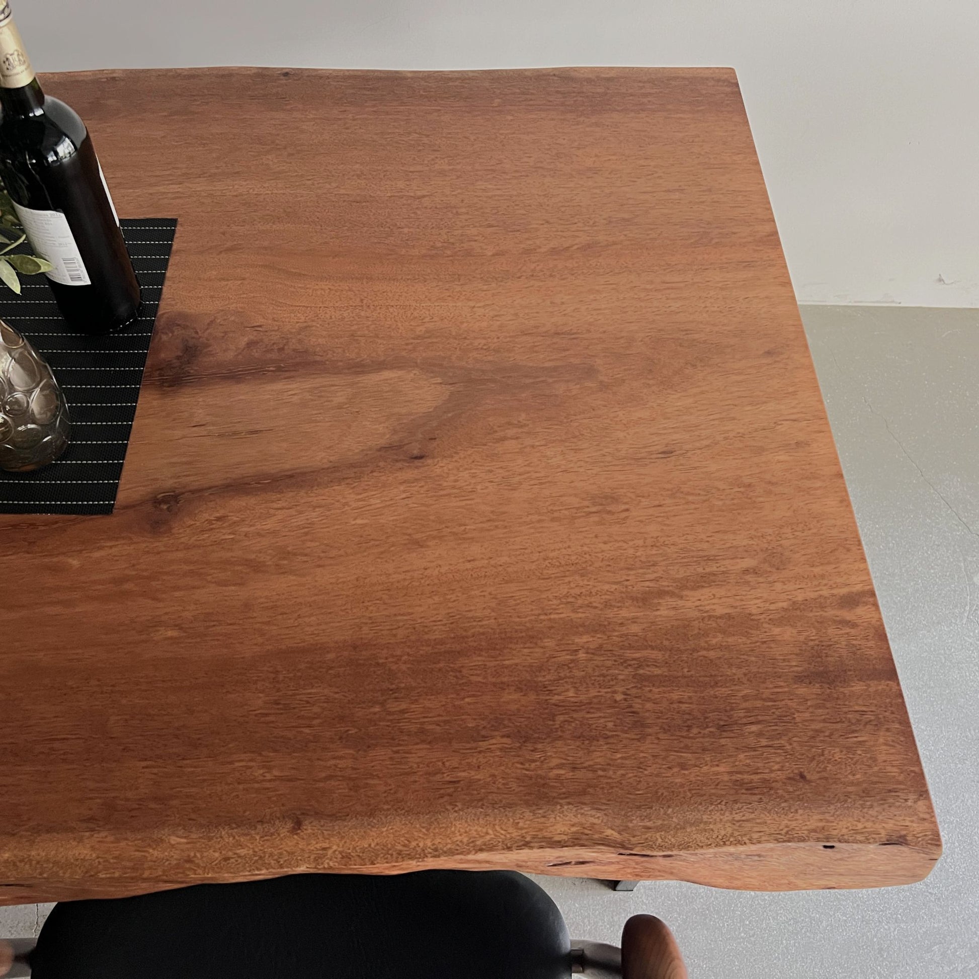 タウン52045　木目のアップ