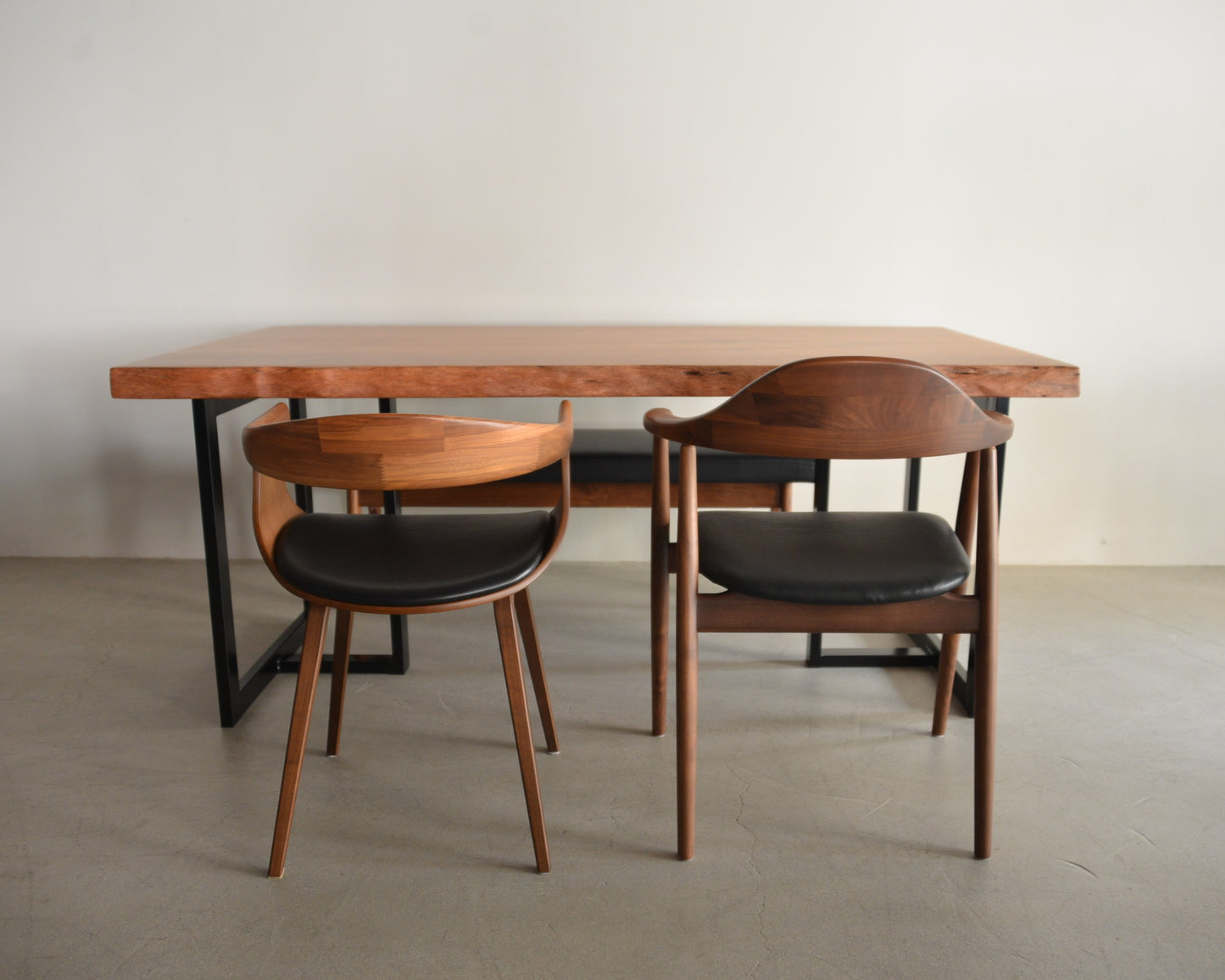 タウン52045　ダイニングテーブルとしての使用例